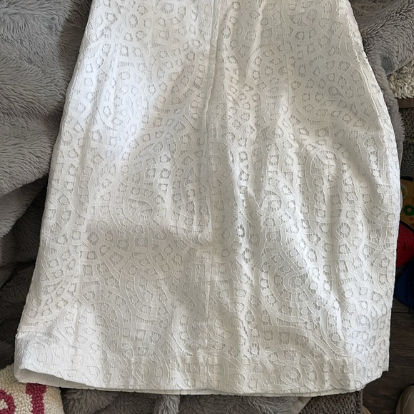 White Lace dress - Picture 3 of 3